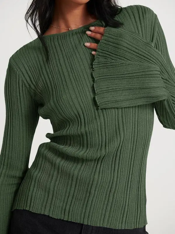 Women’s Bell Sleeve Knit Top – Lightweight Fall Pullover