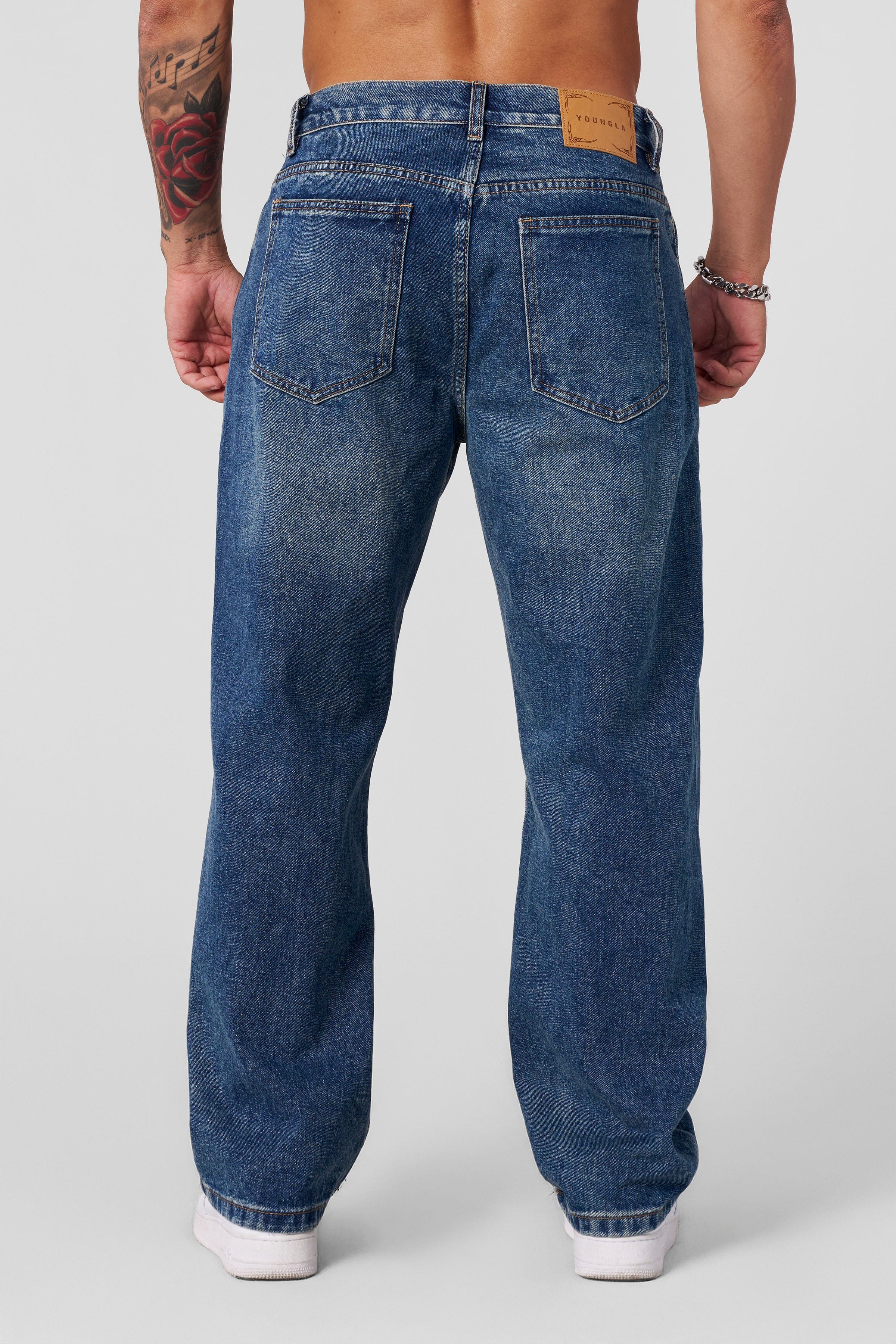 6037 - Loose Essential Jeans