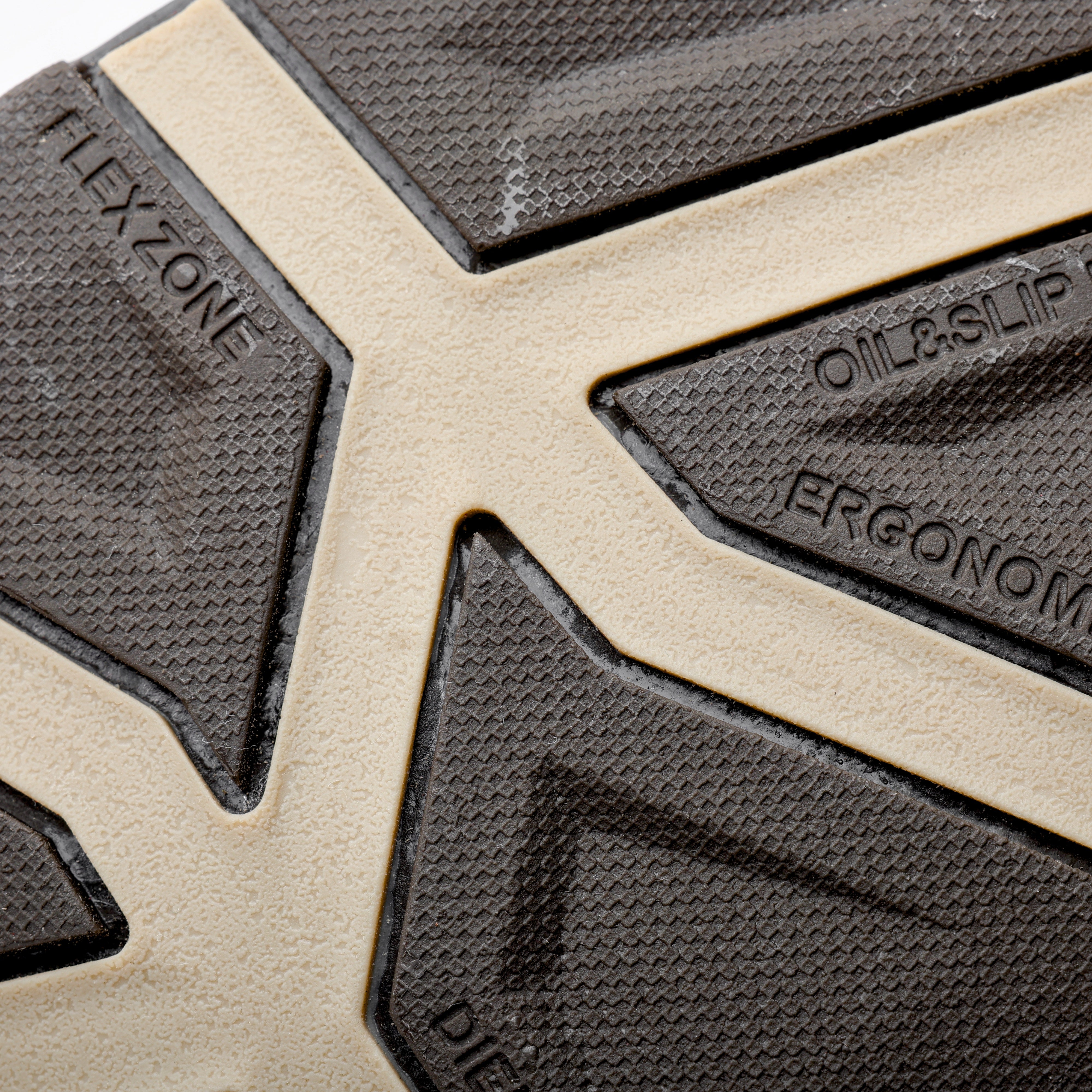 Brown Stingray Leather Botin With 3D Lightweight Soles - Square Toe