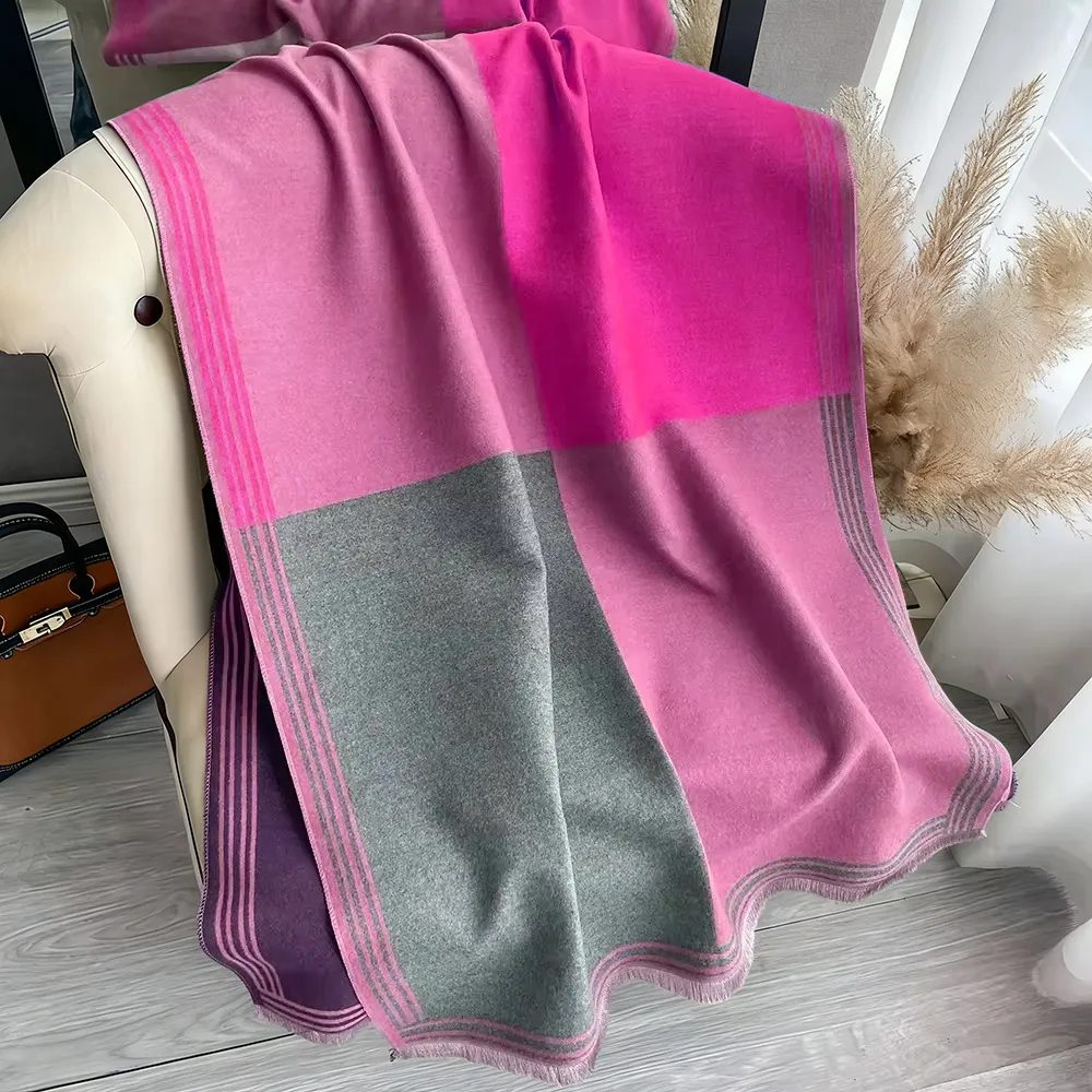 Women's Colorblock Tassel Decor Scarf