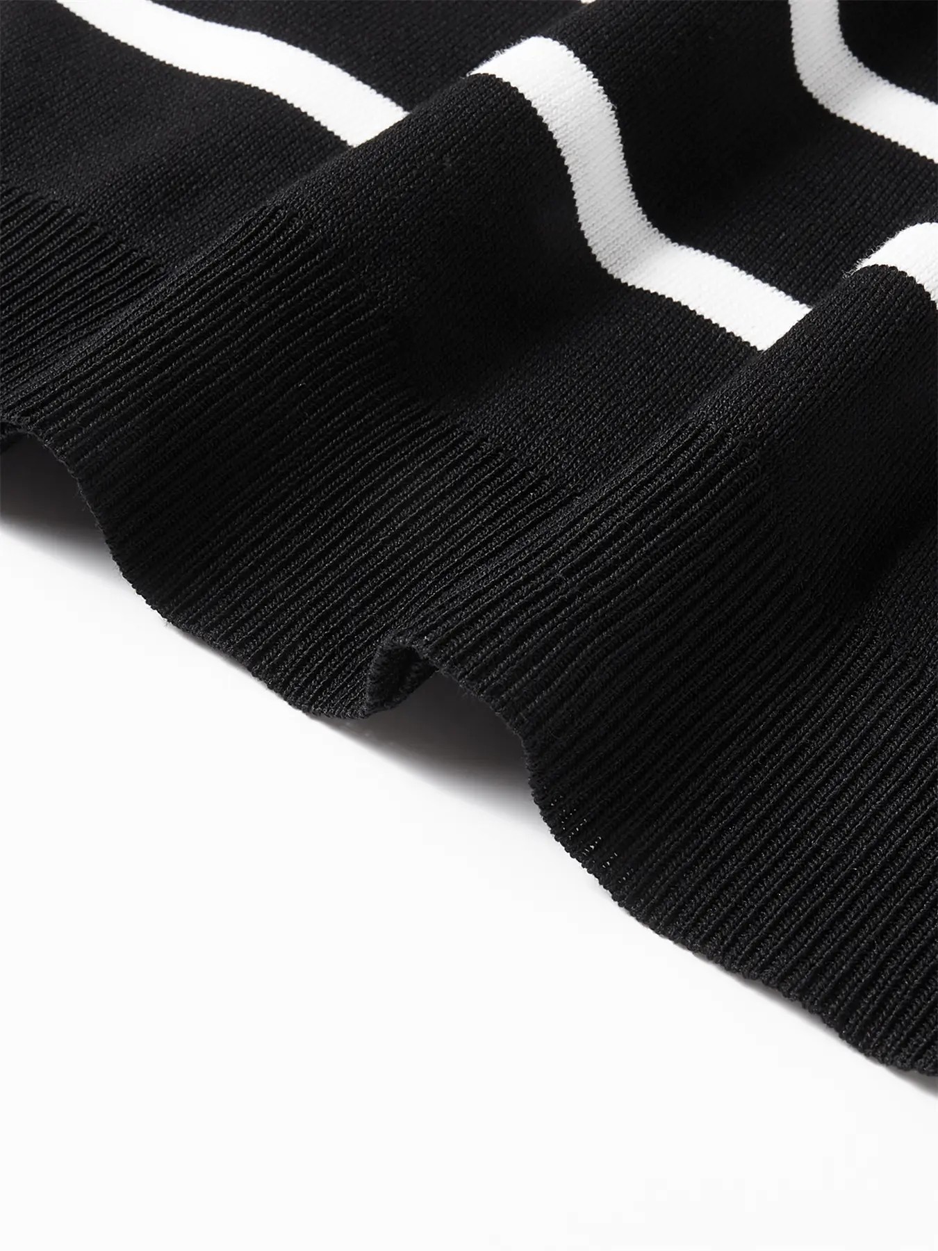 Unisex Retro Striped Knitted T-Shirt – Vintage Crew Neck Summer Basic