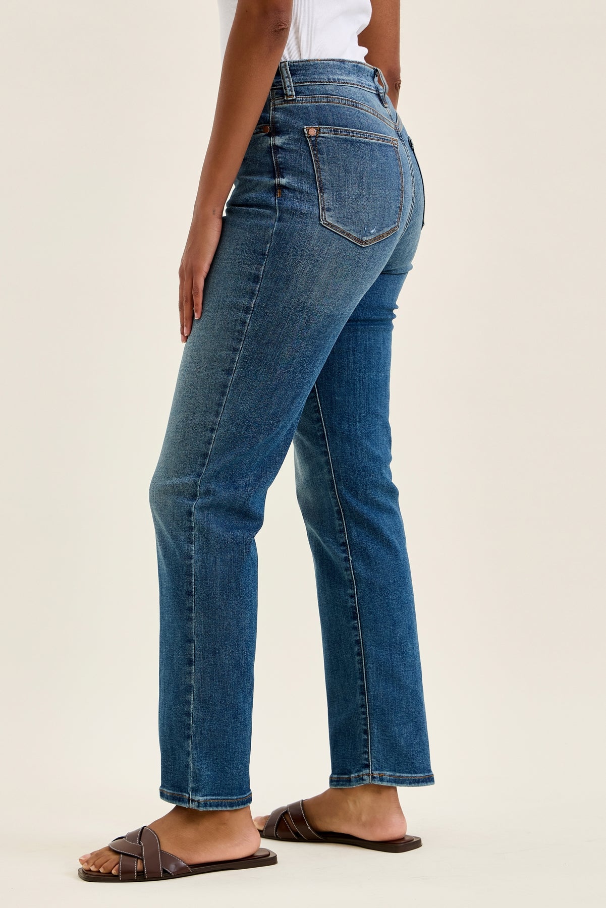 Kimberly Straight Fit (Dark Wash)