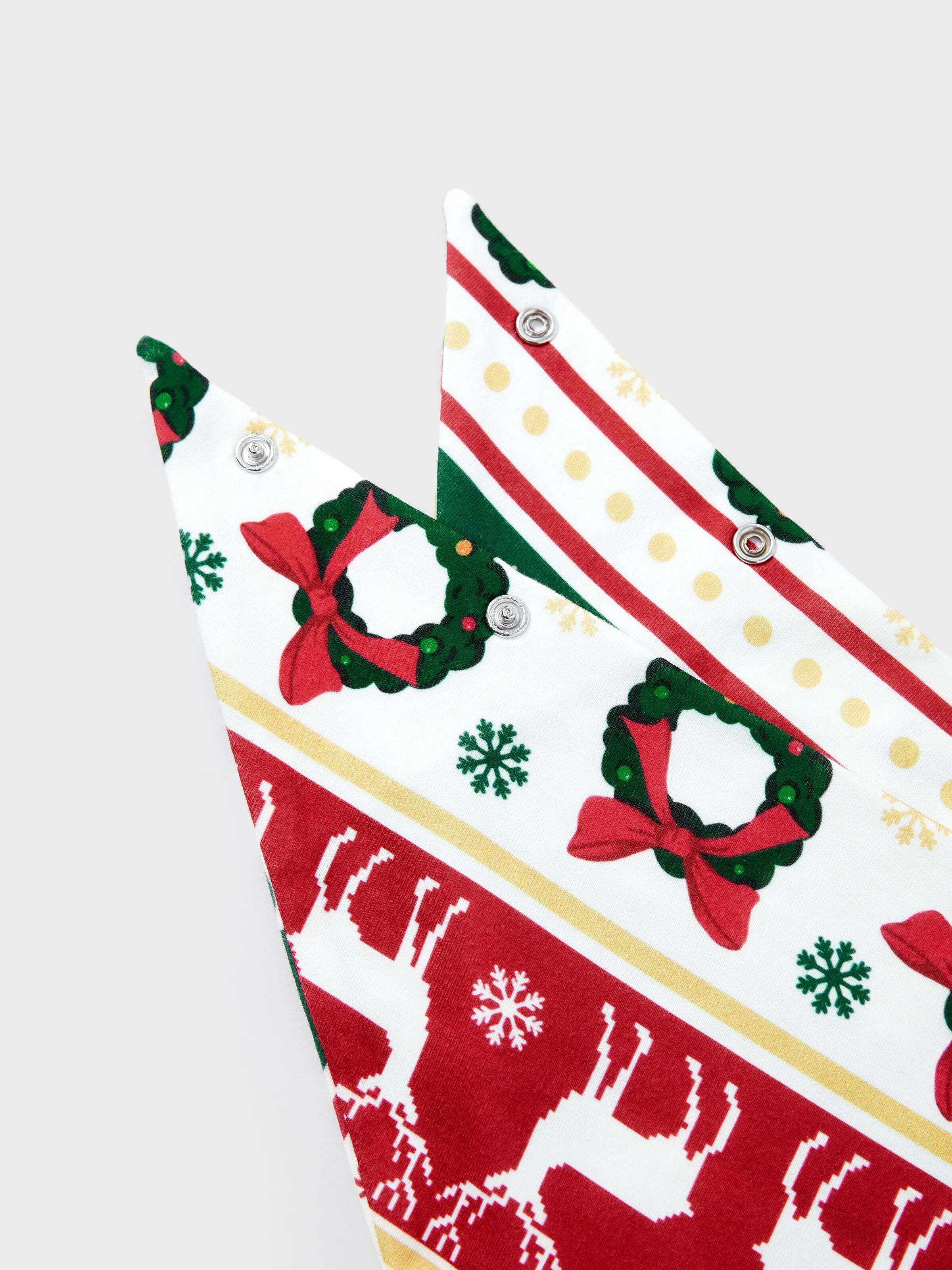 Christmas Pajamas Family Matching Allover Reindeer/Xmas Tree Pattern PJs Sets with Christmas Socks ColorBlock